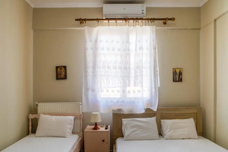 3 Bedrooms Apartment
