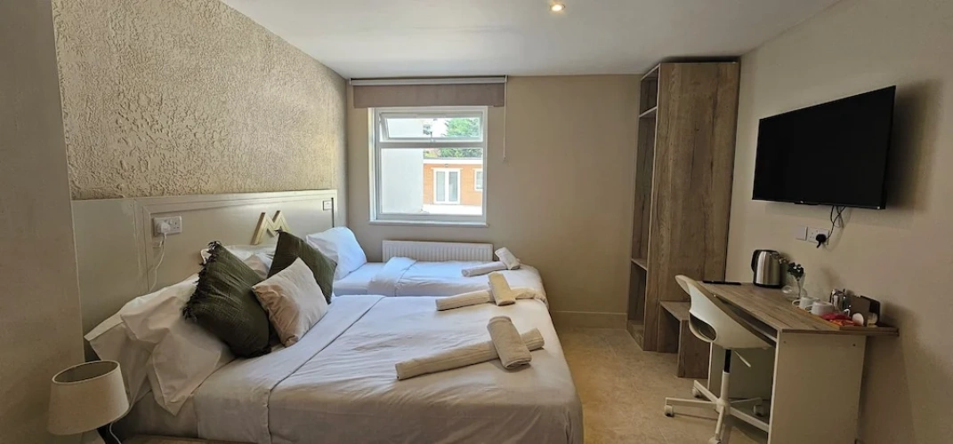 Deluxe Quadruple room