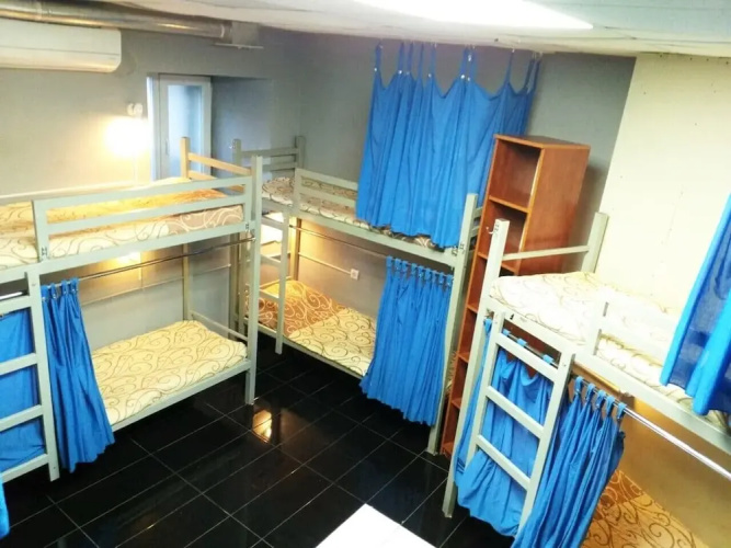 Day & Night - Hostel