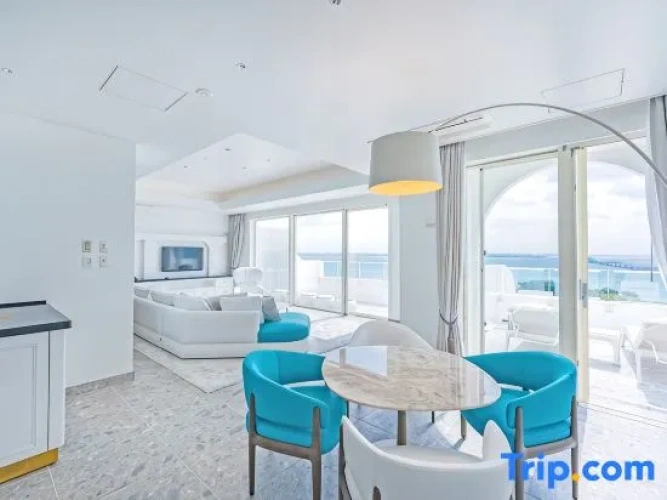 Royal Twin Suite with ocean view