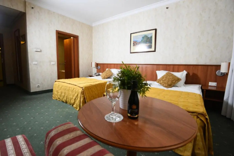Hotel Karpos