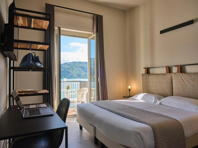 Hotel Carillon