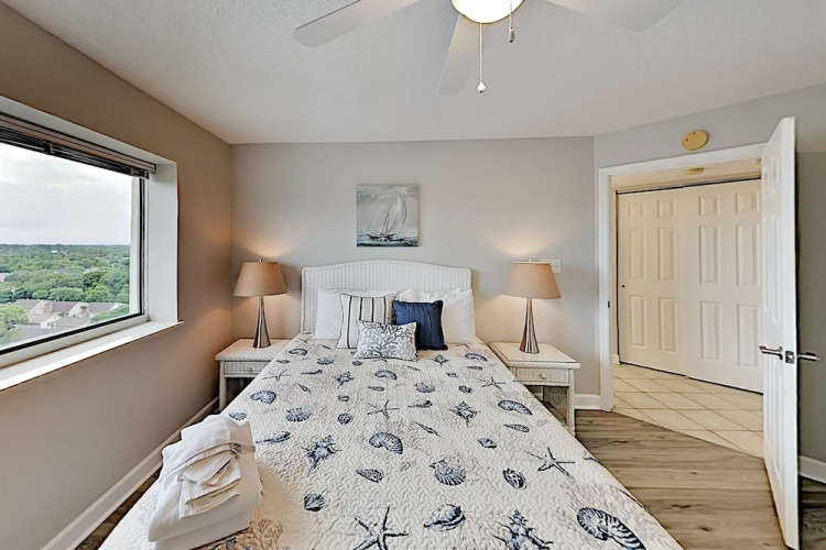 1101blue 2 Bedroom Condo