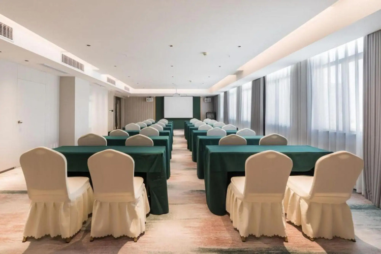 Xiangyang Langman City Hotel