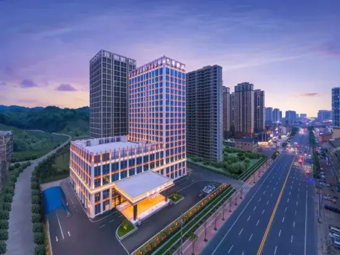 JI Hotel (Taojiang Jinpen Square)