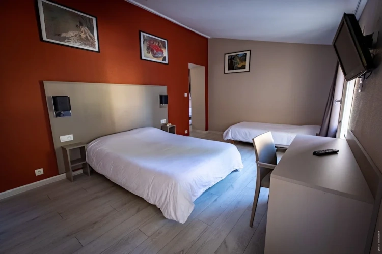 Superior Quadruple room