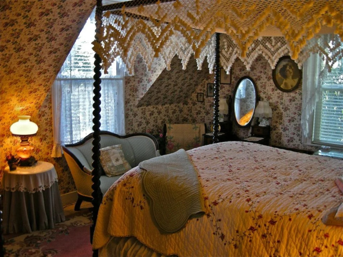 Old Tower House Bed & Breakfast