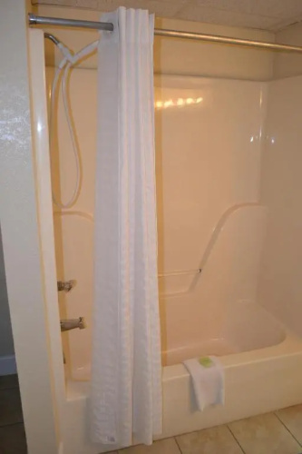 River Place Condos 609 1BD, 2 Bath