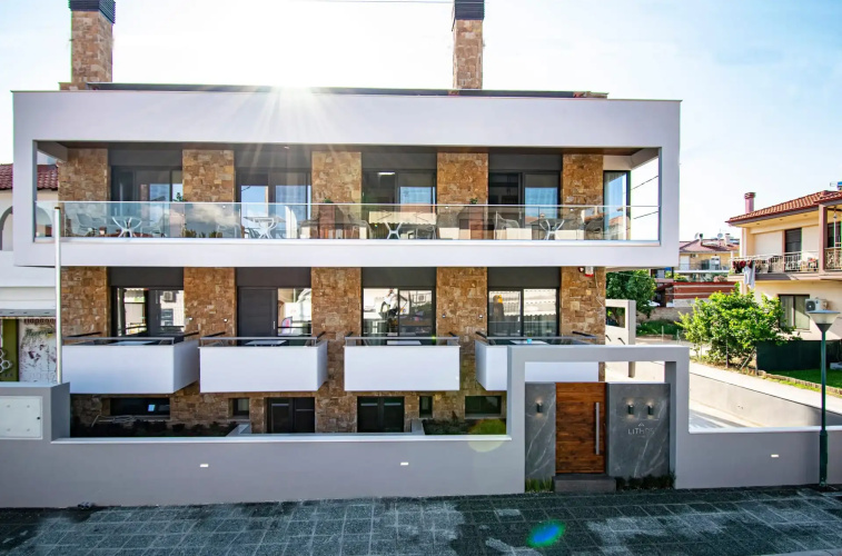 Lithos Suites Nikiti