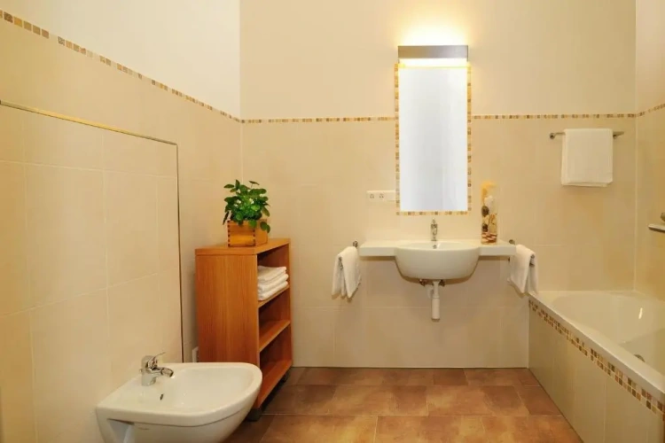 2 Bedrooms Apartment