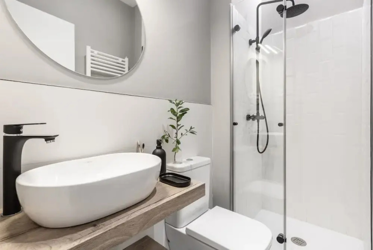 Garos - 2 Bedrooms in Malasa a