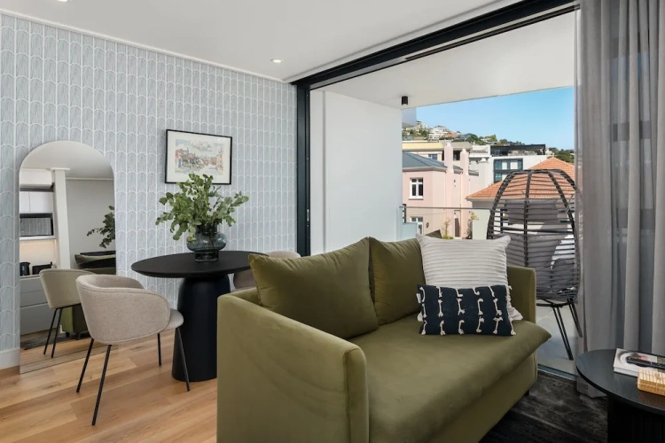 Apartment with balcony