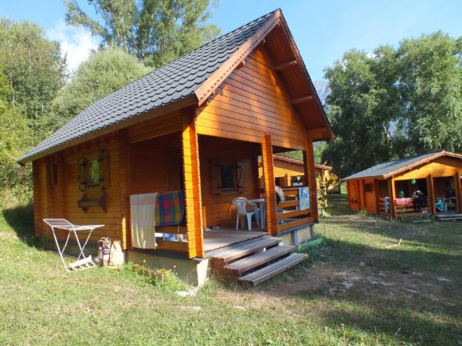 Standard Chalet