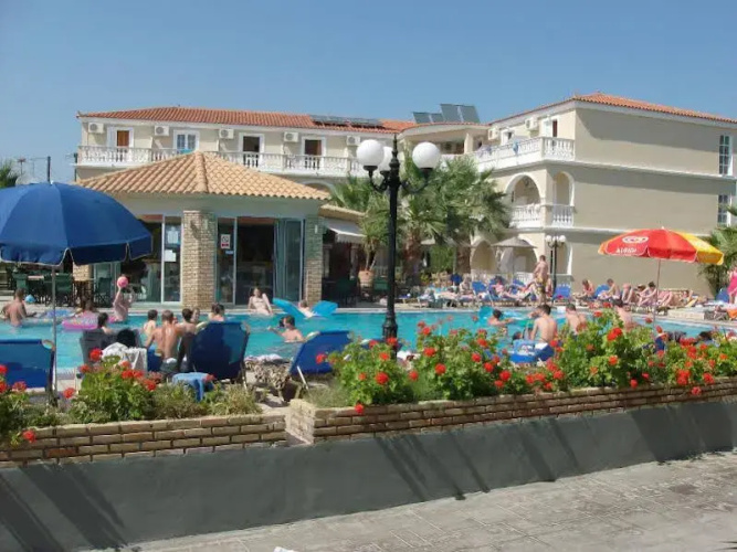 Vivian Hotel