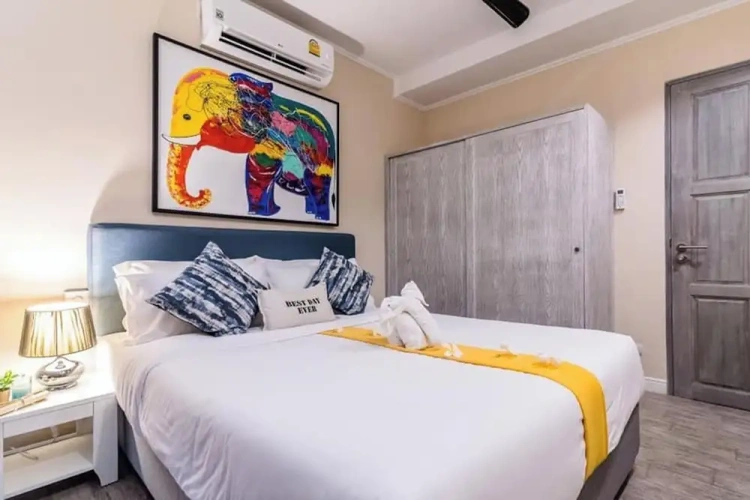 1 Bedroom Family Apartment with pool view