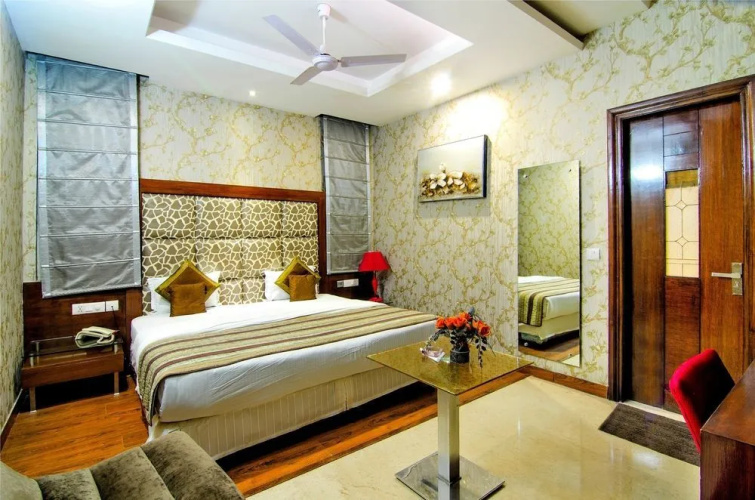 Hotel Omega Residency