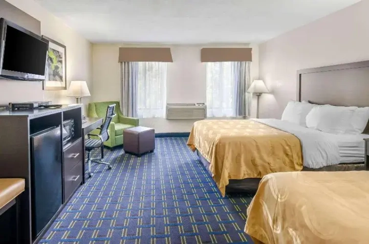 Standard Quadruple room