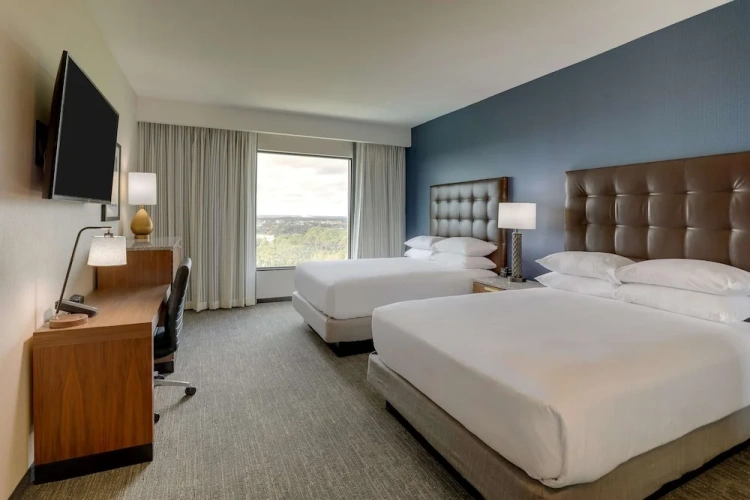 2 Bedrooms Suite