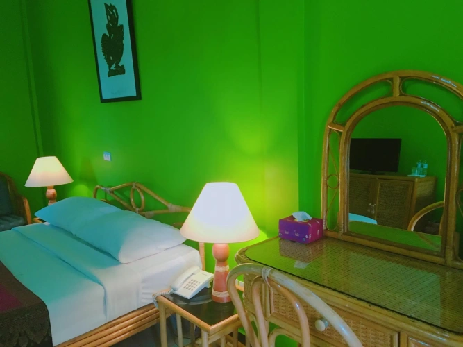 Deluxe Single room