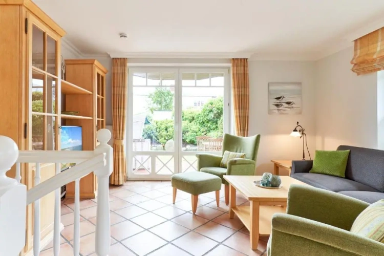 3 Bedrooms Apartment