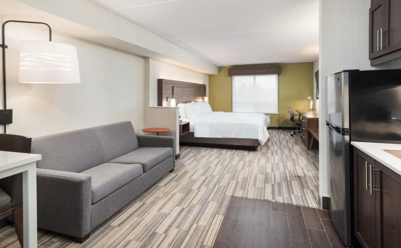 Holiday Inn Express & Suites Milton by IHG