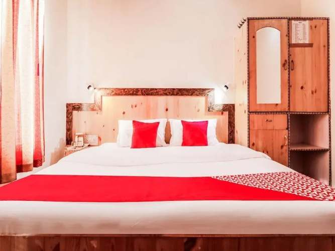 The Mir Villa by OYO Rooms