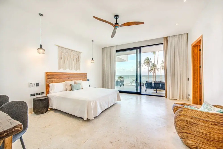 7-br Luxury Beachfront Paradise With Ocean Views