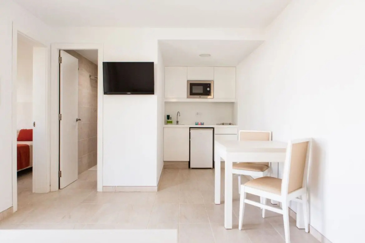 1 Bedroom Double Apartment