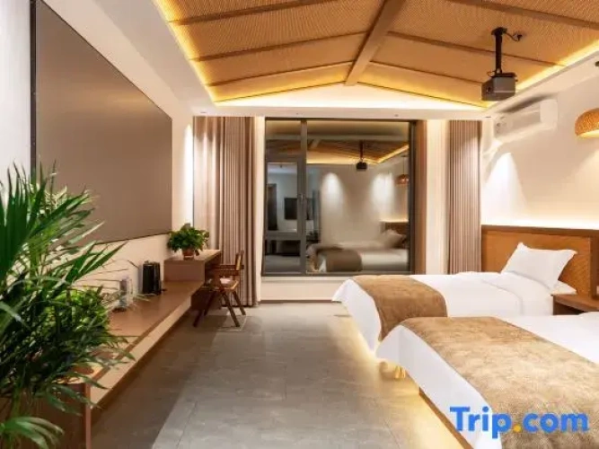 Deluxe Family room