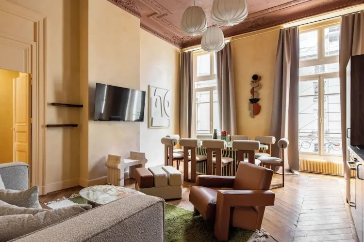 Presidential Apartment