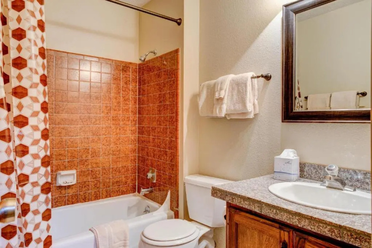 1475 Park Avenue - Unit #6