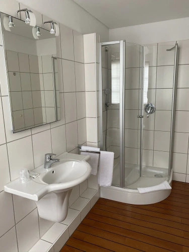 Business Quadruple room