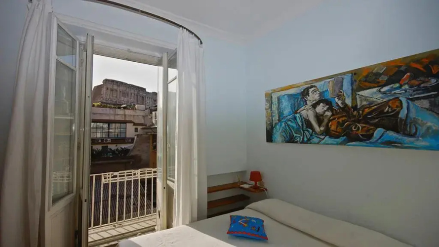 Colosseum Apartment