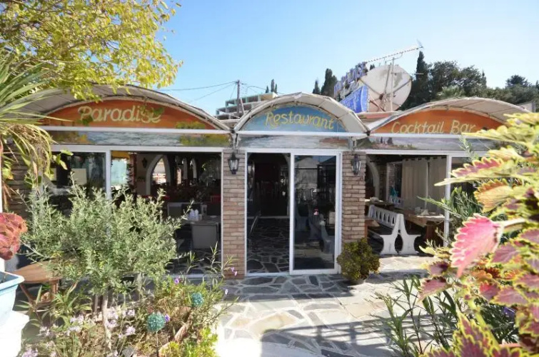 Paradise Hotel Apartments