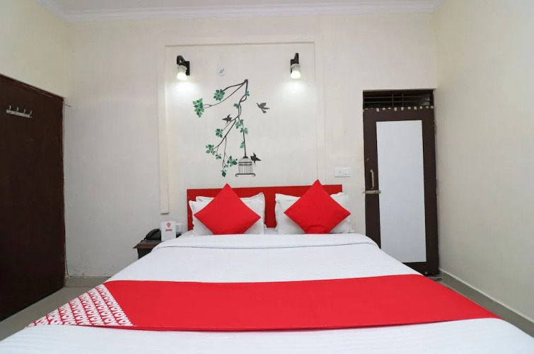 Harshit Paying Guest House