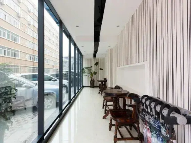 Red Ant Hotel (Xinxiang Normal University Pangdonglai)