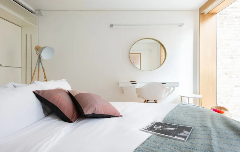 The Chelsea Walk - Modern & Bright 3BDR House with Rooftop & Parking