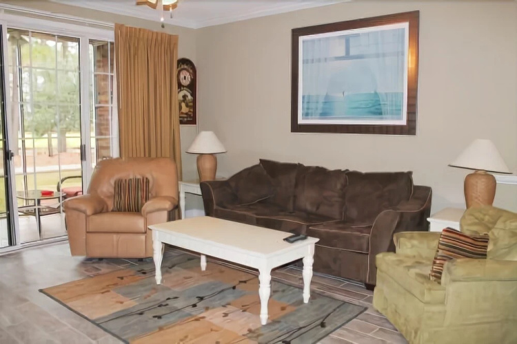 912 Arbor Trace