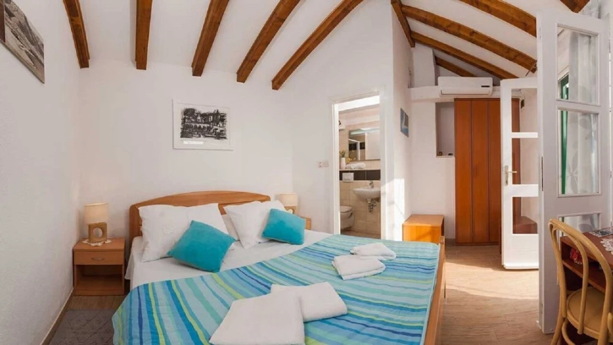 Ivo - House With Pool - H