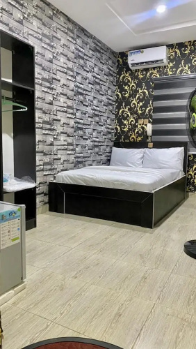Chukzie Suites & Apartments
