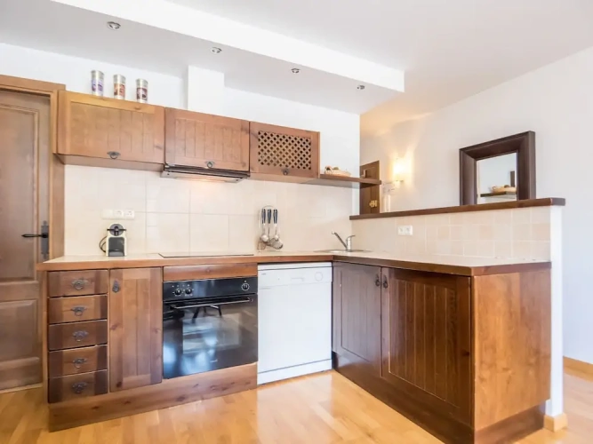 2 Bedrooms Apartment
