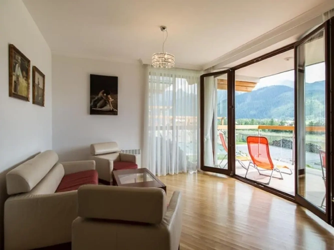 Apartment with mountain view