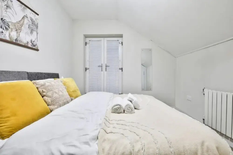 Whitchurch Place 2 Bed Flat in Cardiff
