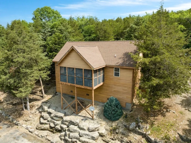2 Bedrooms Cottage