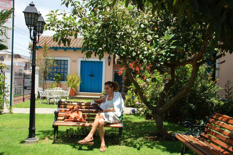 Vieja Cuba Hotel