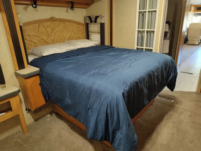 Vigilante Inn Covered Wagon