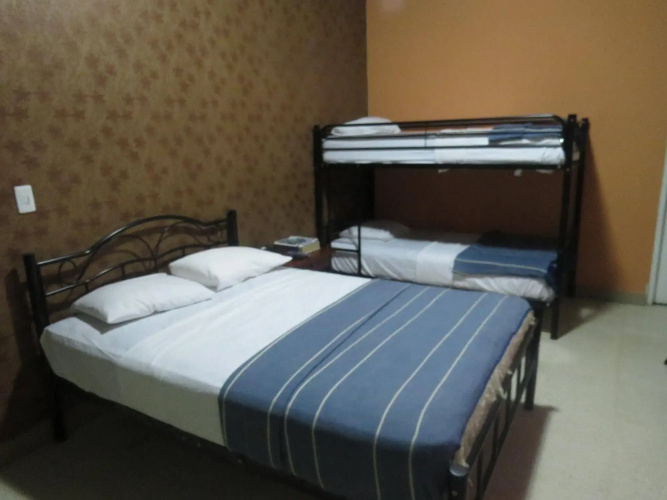 Hostal Cocos Inn