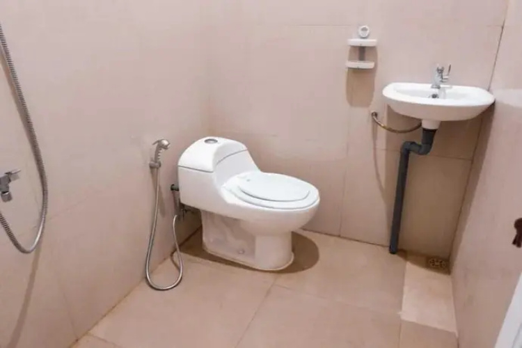 Asmi Hotel