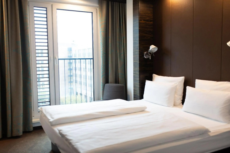 Motel One Düsseldorf - Hauptbahnhof