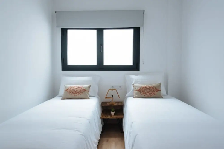2 Bedrooms Apartment